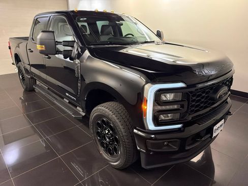 New 2026 Ford F250 XLT w/ XLT Premium Package AWD/4WD image 1