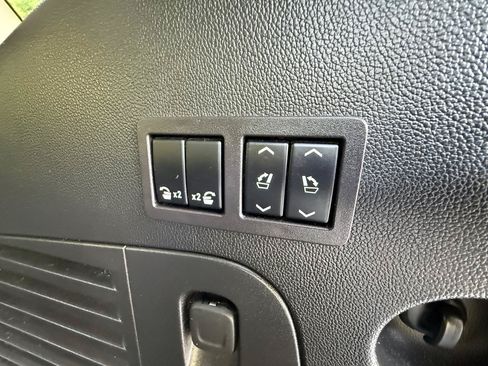 Used 2018 GMC Yukon Denali w/ Denali Ultimate Package AWD/4WD image 79