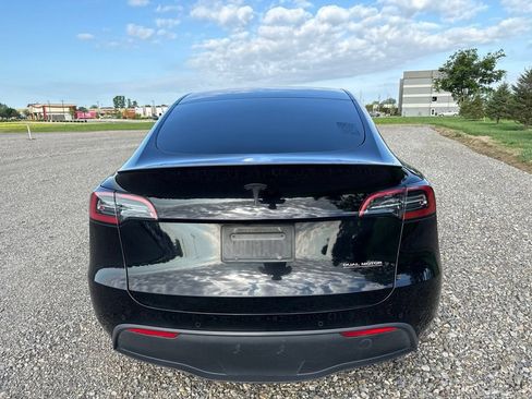 Used 2022 Tesla Model Y Performance AWD/4WD image 7