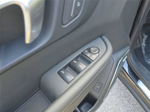 Used 2025 Buick Enclave Preferred FWD image 20