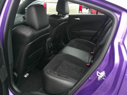 Used 2018 Dodge Charger R/T image 18