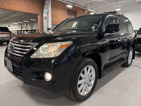 Used 2010 Lexus LX 570 4WD image 3