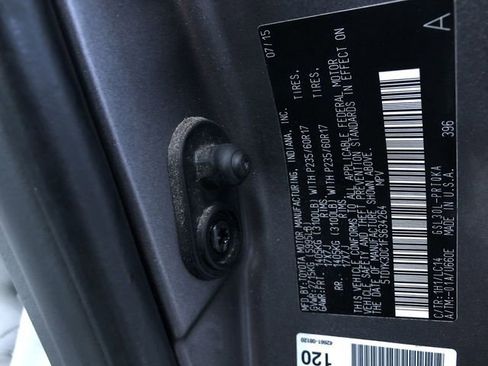 Used 2015 Toyota Sienna XLE image 38