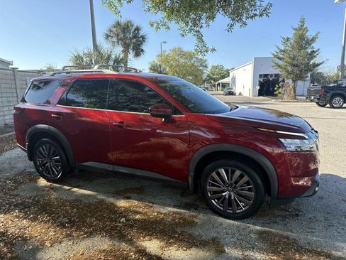 Certified 2022 Nissan Pathfinder SL w/ SL Premium Package image 10