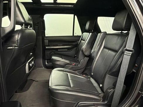 Used 2021 Ford Expedition XLT AWD/4WD image 34
