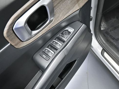Used 2023 Kia Sorento EX FWD image 13