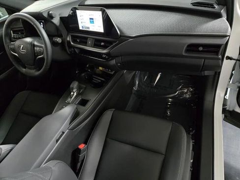 Certified 2025 Lexus UX 300h FWD w/ Accessory Package (Z1) image 23