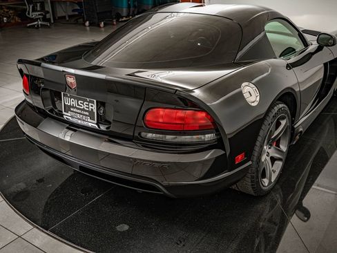 Used 2006 Dodge Viper SRT-10 image 20