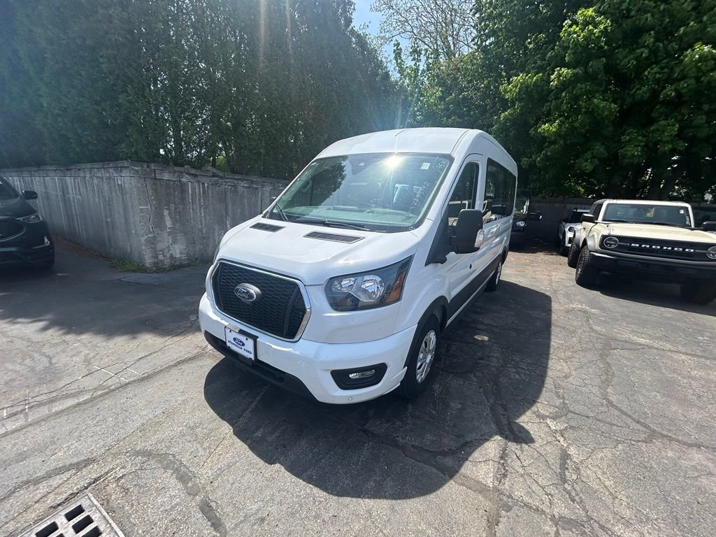 Used 2023 Ford Transit 350 XLT RWD image 3