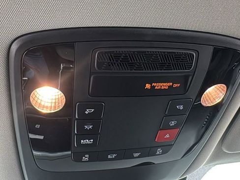 New 2026 Kia Carnival EX FWD image 31