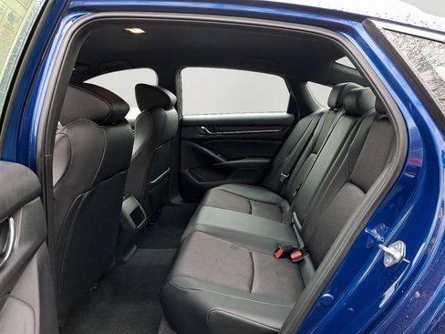 Used 2022 Honda Accord Sport image 9