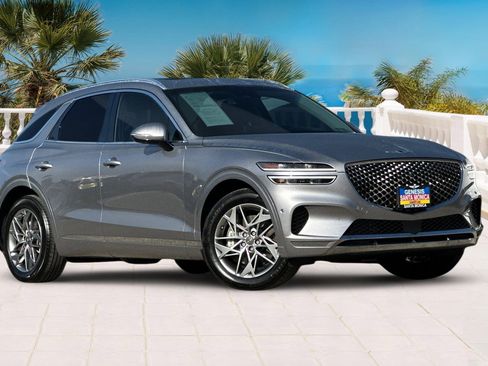 Used 2023 Genesis GV70 2.5T w/ Advanced Package image 2