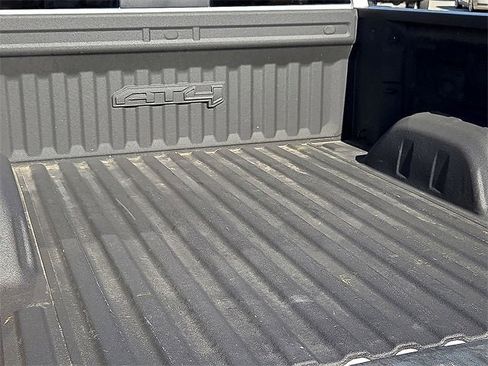 Used 2022 GMC Sierra 1500 AT4 w/ AT4 Premium Package image 11