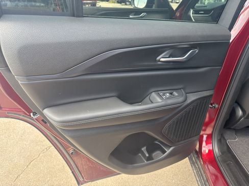 New 2025 Jeep Grand Cherokee Laredo X w/ Luxury Tech Group I image 21