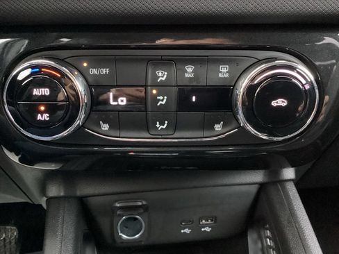 Used 2026 Chevrolet TrailBlazer LT w/ Convenience Package FWD image 19