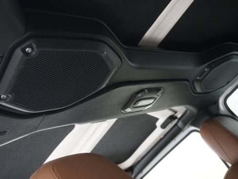 Used 2023 Jeep Wrangler Sahara w/ Cold Weather Group image 16