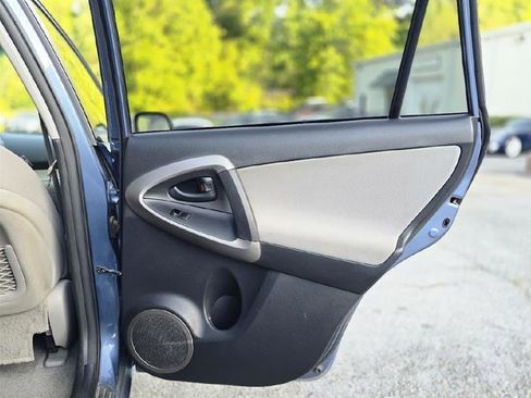 Used 2008 Toyota RAV4 Limited image 27