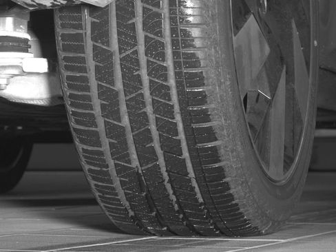 Used 2025 Volvo XC60 T8 Plus w/ Protection Package Premier image 12