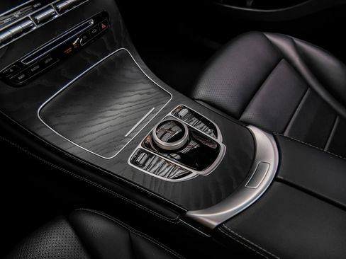 Used 2019 Mercedes-Benz GLC 300 image 28