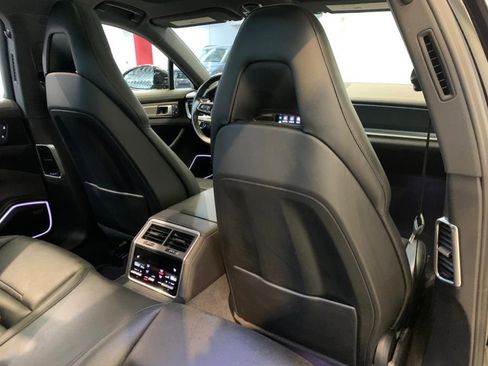 Used 2023 Porsche Panamera 4 Platinum Edition w/ Assistance Package image 30