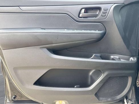 Used 2025 Honda Odyssey EX-L image 15