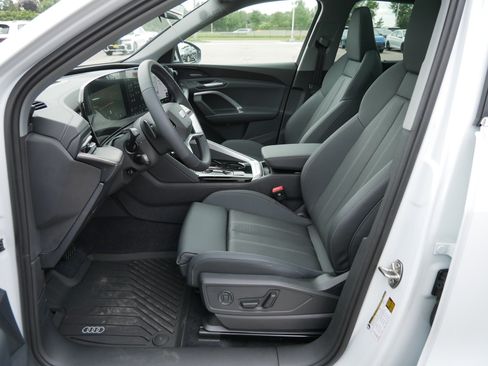 New 2025 Audi Q5 Premium Plus image 7