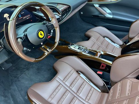 Used 2023 Ferrari SF90 Spider AWD/4WD image 4