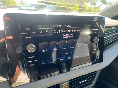 New 2025 Volkswagen Jetta SE image 11