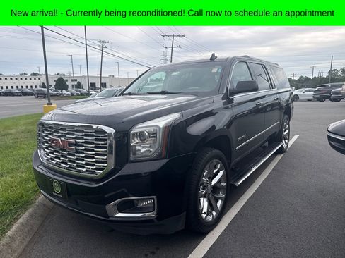 Used 2019 GMC Yukon XL Denali w/ Denali Ultimate Package RWD image 1
