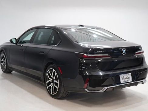 Used 2025 BMW 740i xDrive 740i xDrive image 5