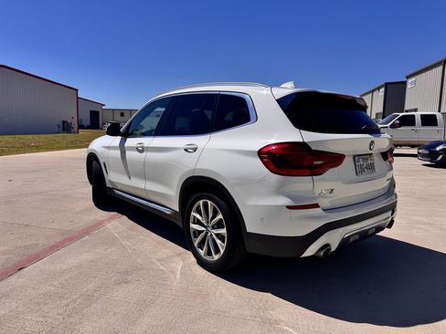 Used 2019 BMW X3 sDrive30i w/ Premium Package image 4
