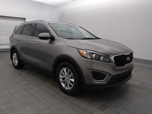 Used 2016 Kia Sorento FWD w/ LX Convenience Package image 11