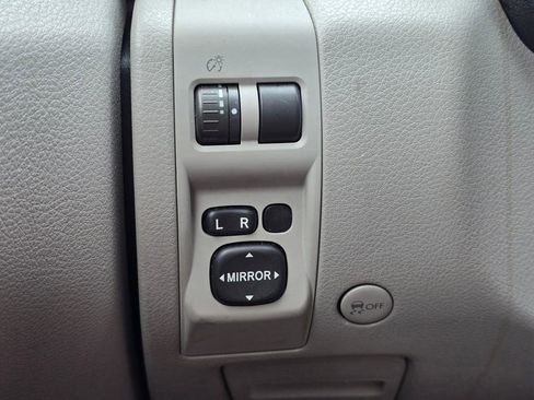 Used 2011 Subaru Forester 2.5X AWD/4WD image 18