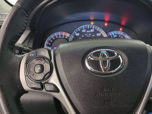 Used 2014 Toyota Camry SE FWD image 28