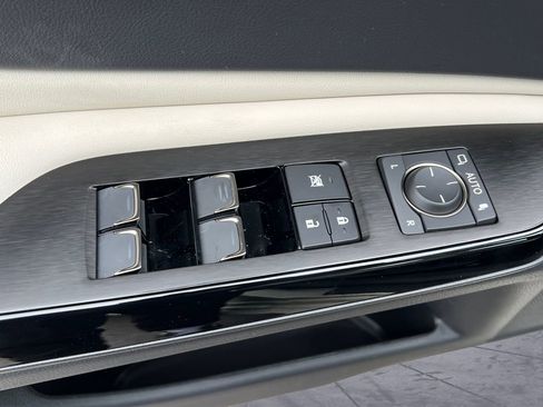 New 2025 Lexus ES 350 w/ Premium Package image 11