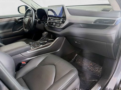 Used 2021 Toyota Highlander Platinum AWD/4WD image 53