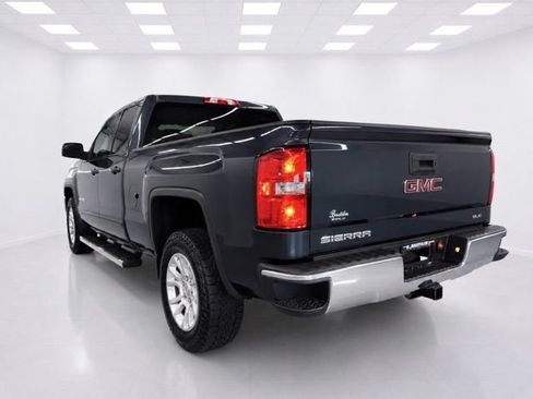 Used 2017 GMC Sierra 1500 SLE w/ SLE Value Package AWD/4WD image 8