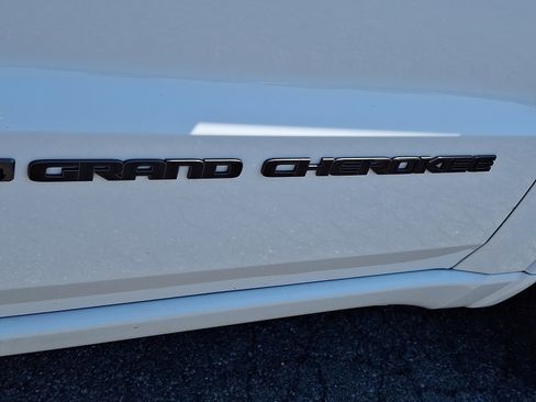Used 2021 Jeep Grand Cherokee Limited w/ Quick Order Package 28K 80th AWD/4WD image 30