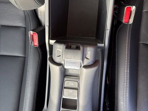 Used 2023 Honda HR-V EX-L image 25