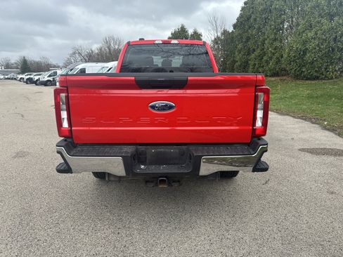 Used 2025 Ford F250 XLT image 9