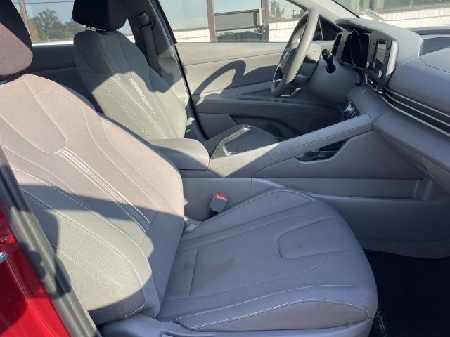 Certified 2023 Hyundai Elantra SEL FWD image 9