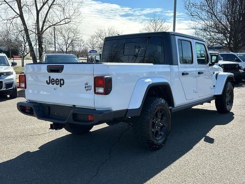 Used 2023 Jeep Gladiator Willys image 2