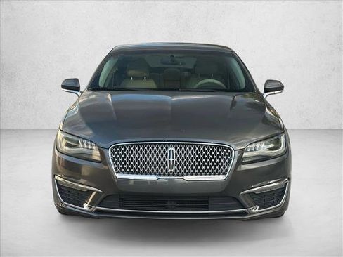 Used 2017 Lincoln MKZ Premiere image 2