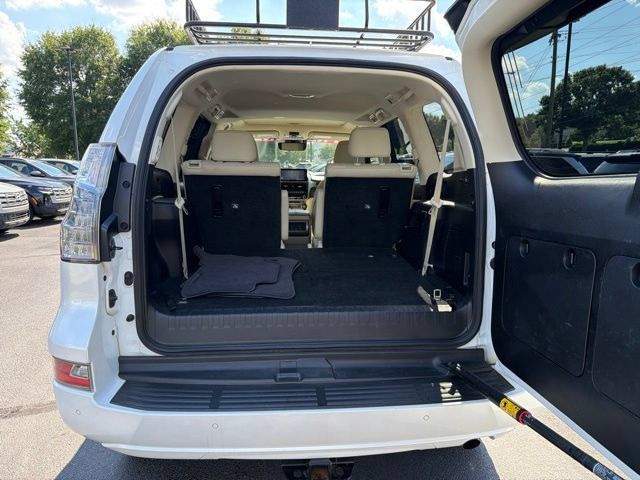 Used 2023 Lexus GX 460 Premium AWD/4WD image 9