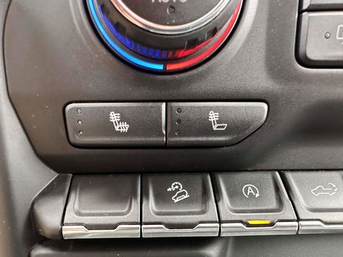 Used 2021 Chevrolet Silverado 1500 LT Trail Boss w/ Convenience Package II image 25