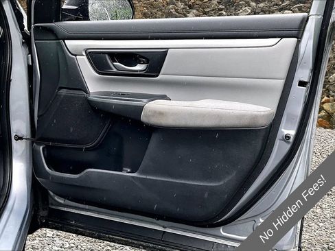 Used 2017 Honda CR-V LX image 17