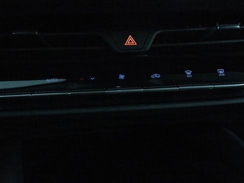 Certified 2025 Buick Envision Preferred image 25