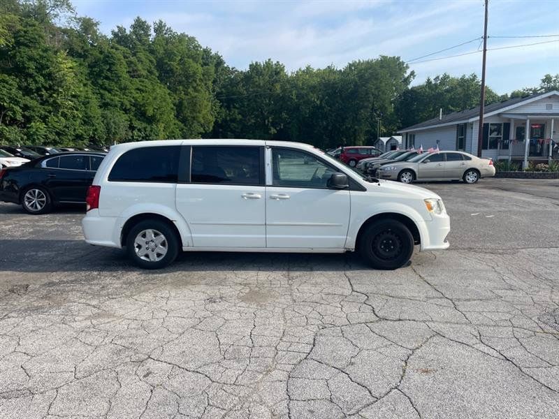Used 2012 Dodge Grand Caravan SE FWD image 4