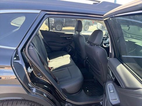Used 2025 Subaru Outback Limited AWD/4WD image 24