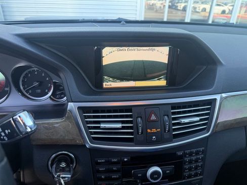 Used 2010 Mercedes-Benz E 350 Sedan image 11